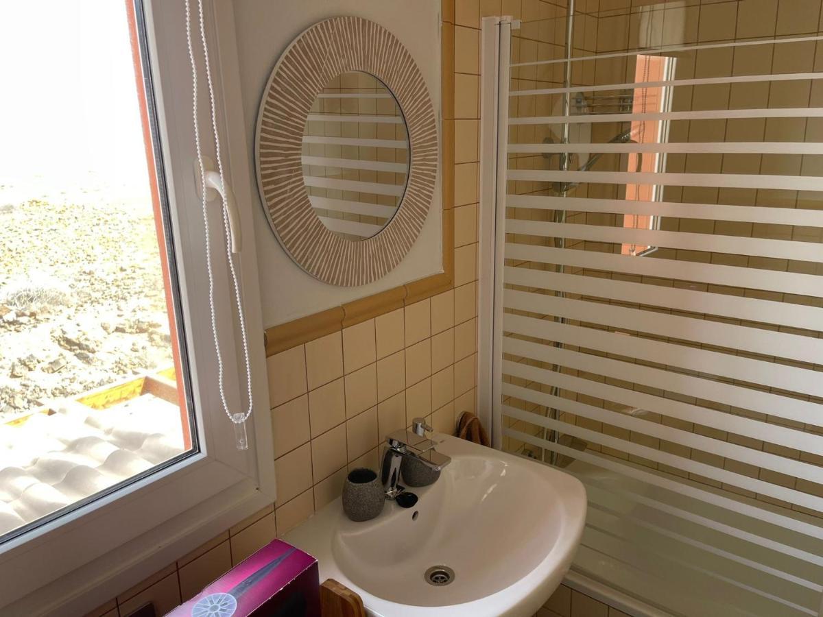 Villa Marie Agradable Y Tranquila Maison Con Piscina Corralejo Exterior photo